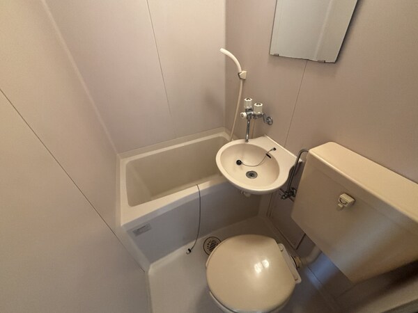 バス／シャワールーム等(バス／シャワールーム等)