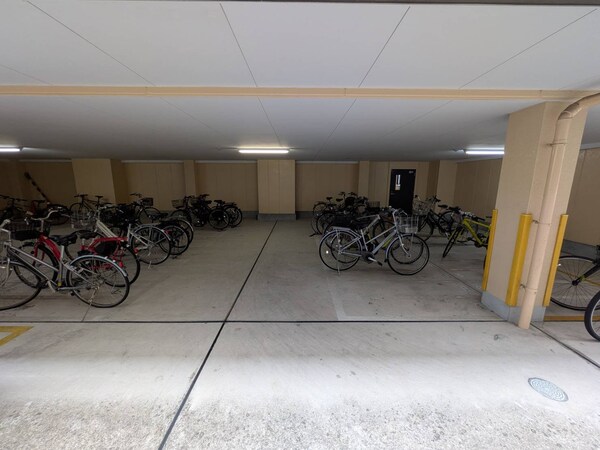 駐車場(駐車場)