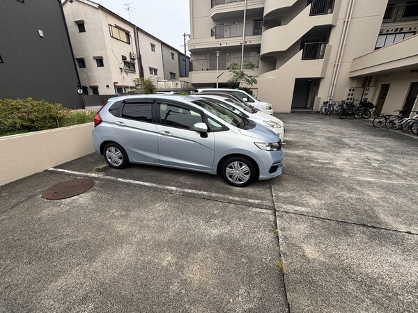 駐車場(駐車場)