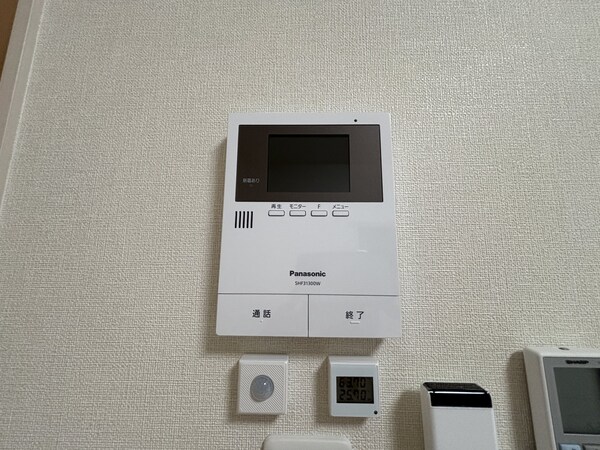 設備(モニター付きインターホン)