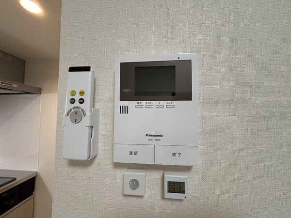 設備(モニター付きインターホン)