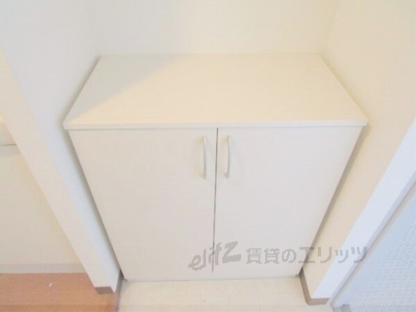 設備(下駄箱)