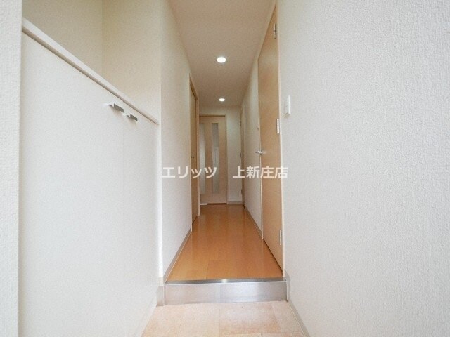 物件内観写真23　(玄関)