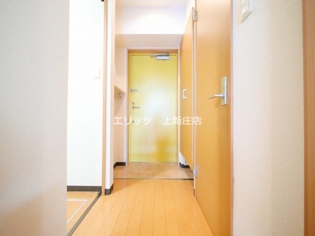 物件内観写真24　(玄関)