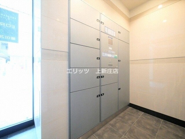 物件内観写真6　(玄関)