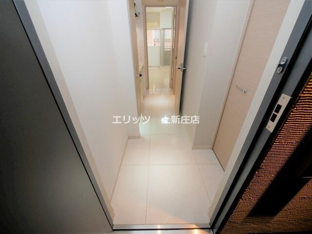物件内観写真27　(玄関)