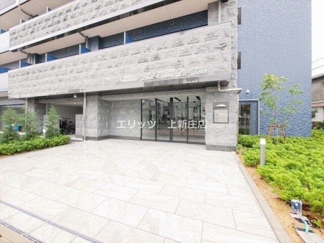 物件内観写真3　(エントランス)