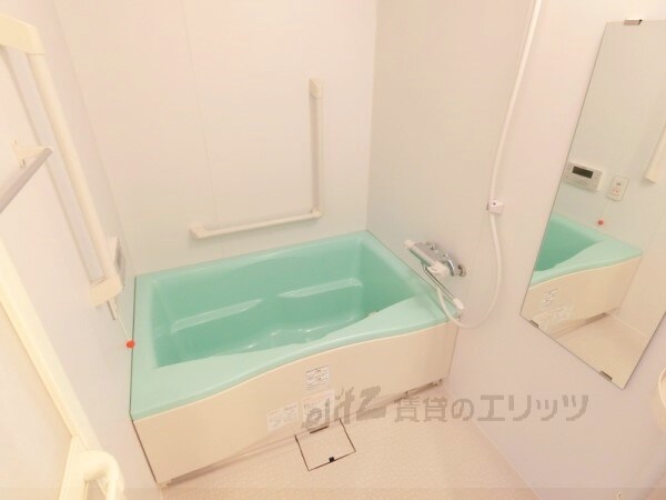 物件内観写真4　(風呂)