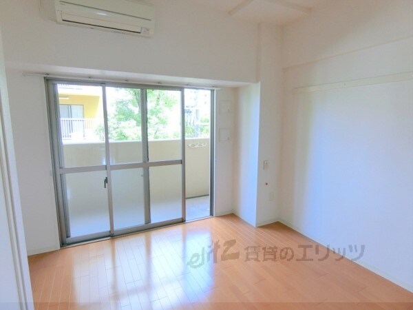 物件内観写真6　(洋室)