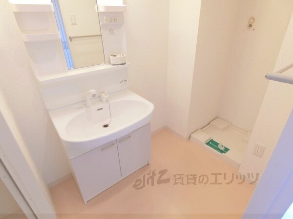 物件内観写真15　(洗面所)