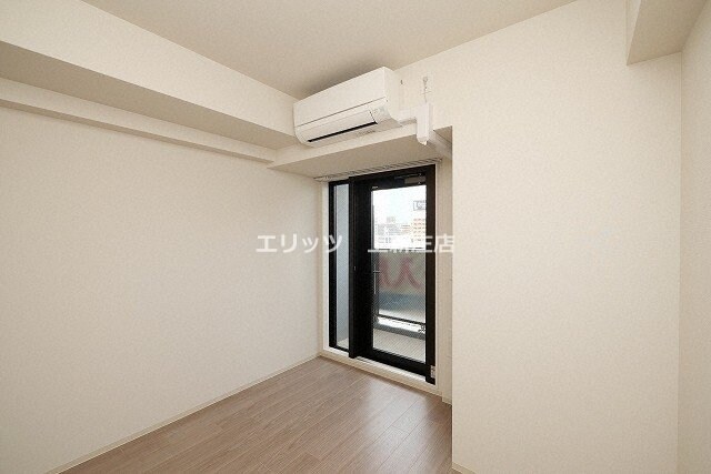 物件内観写真2　(収納)