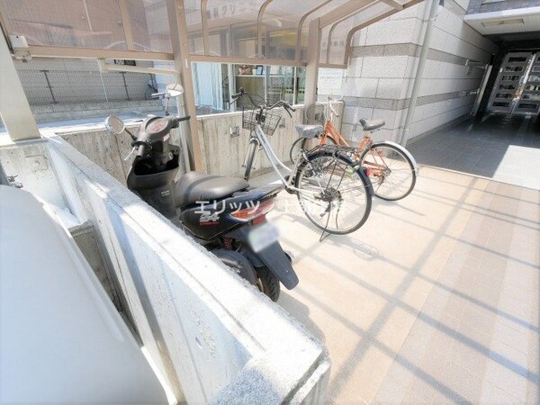 駐車場(駐車場)