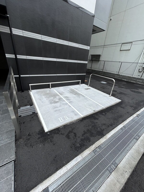 駐車場(バルコニー)