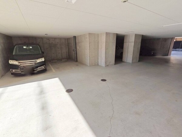 駐車場(駐車場)