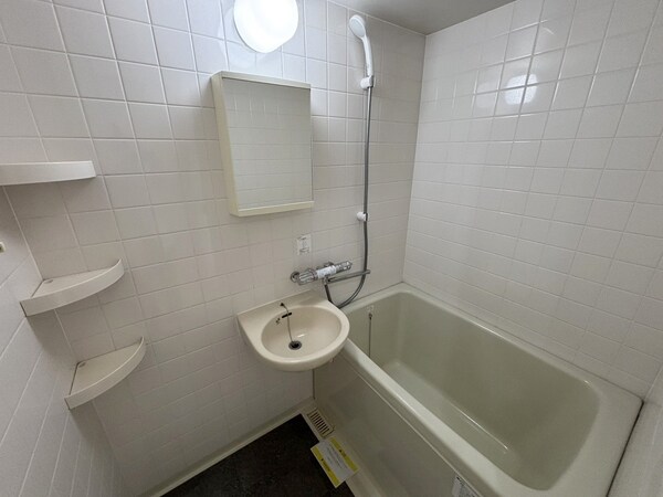 バス／シャワールーム等(バス／シャワールーム等)