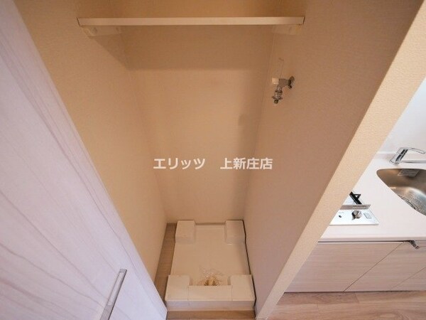 設備(洗濯機置き場)