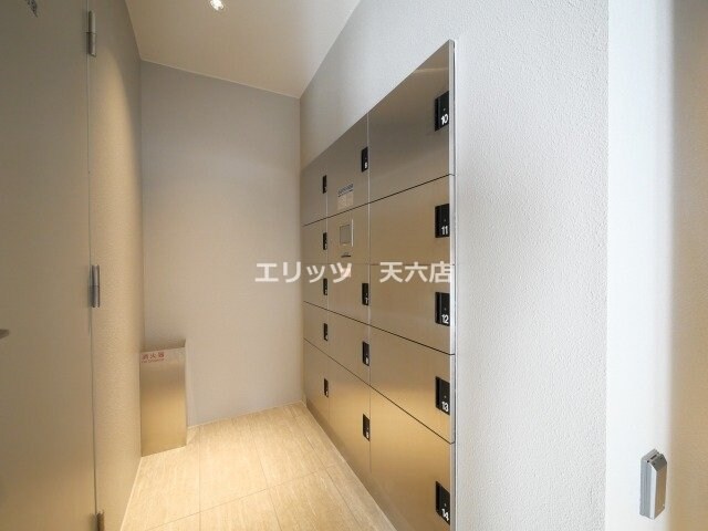 物件内観写真22　(宅配ボックス)