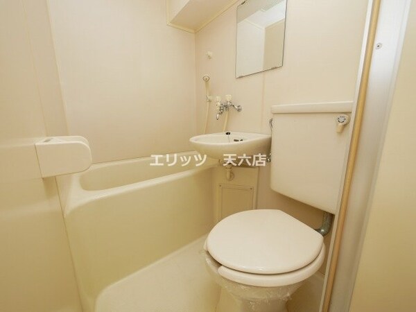 トイレ(トイレ)