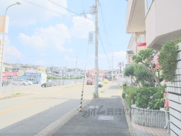 その他(前面道路)