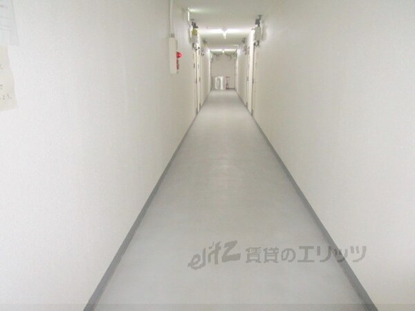 ロビー(通路)