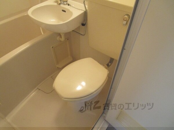 トイレ(トイレ)