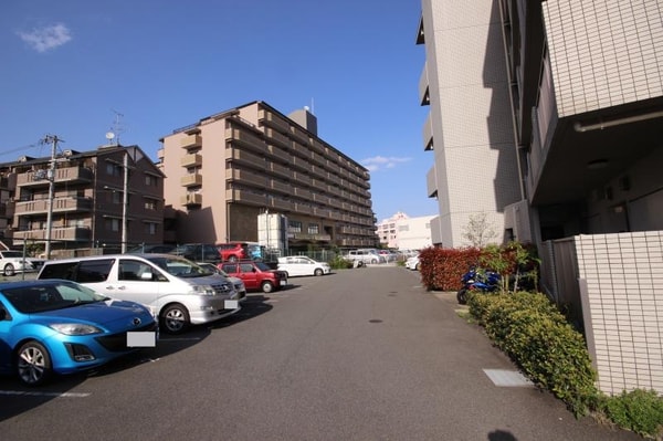駐車場(駐車場)