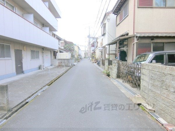 その他(前面道路)