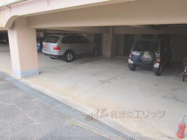 駐車場(駐車場)
