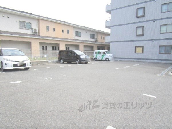 駐車場(駐車場)