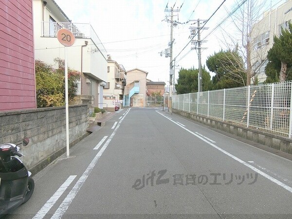 その他(前面道路)