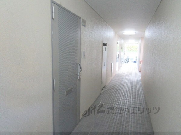 ロビー(通路)