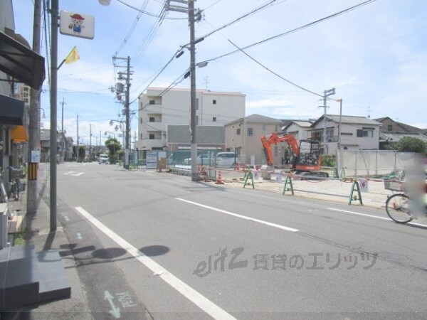 その他(前面道路)