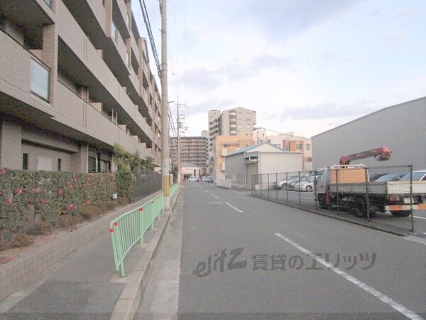その他(前面道路)
