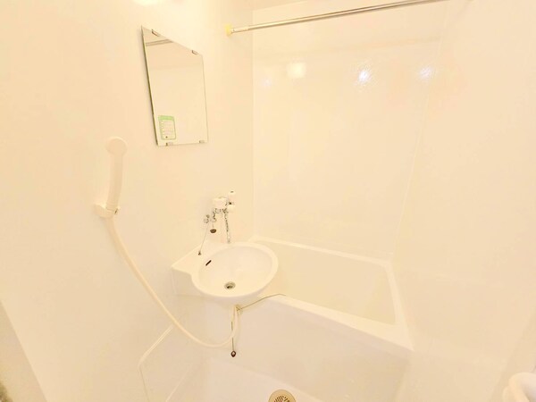 バス／シャワールーム等(バス／シャワールーム等)