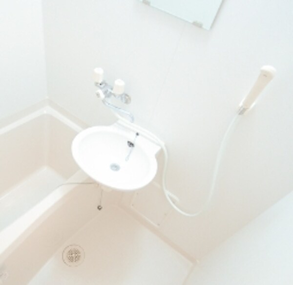 洗面(バス／シャワールーム等)