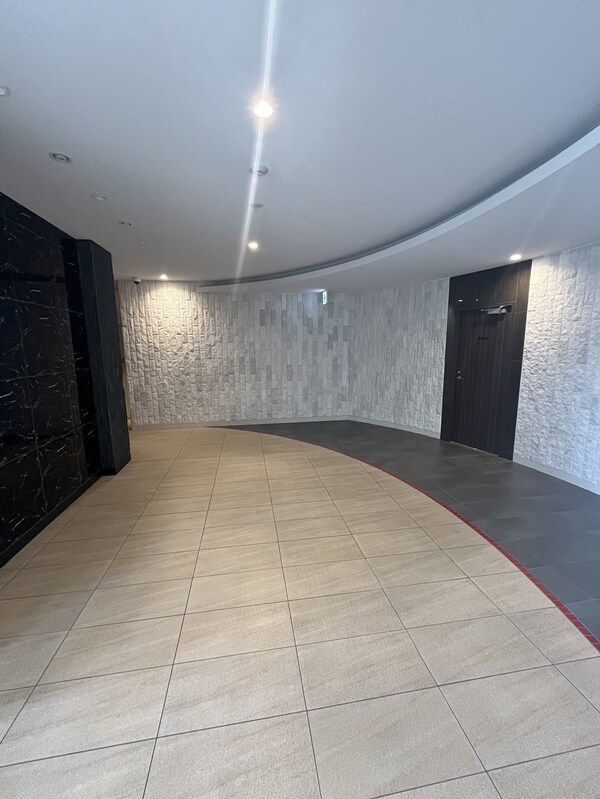 エントランス(エントランス)