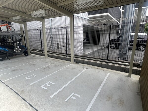 設備(駐車場)