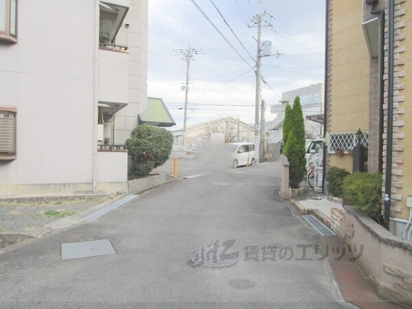 その他(前面道路)