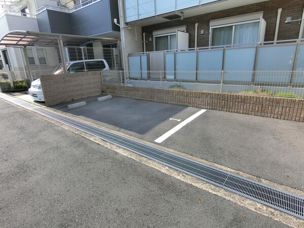 駐車場(庭)