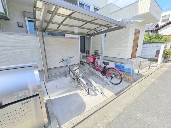 駐車場(駐車場)
