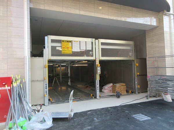 駐車場(駐車場)