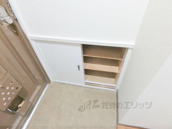 設備(下駄箱)