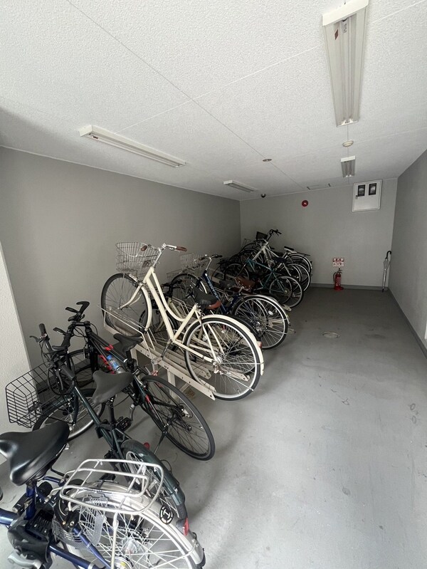 駐車場(駐輪場)