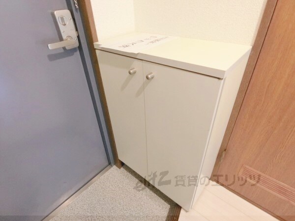 設備(下駄箱)