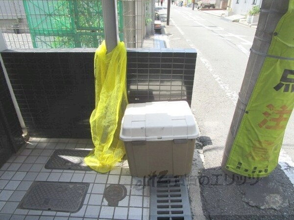 共有部分(ゴミ置き場)