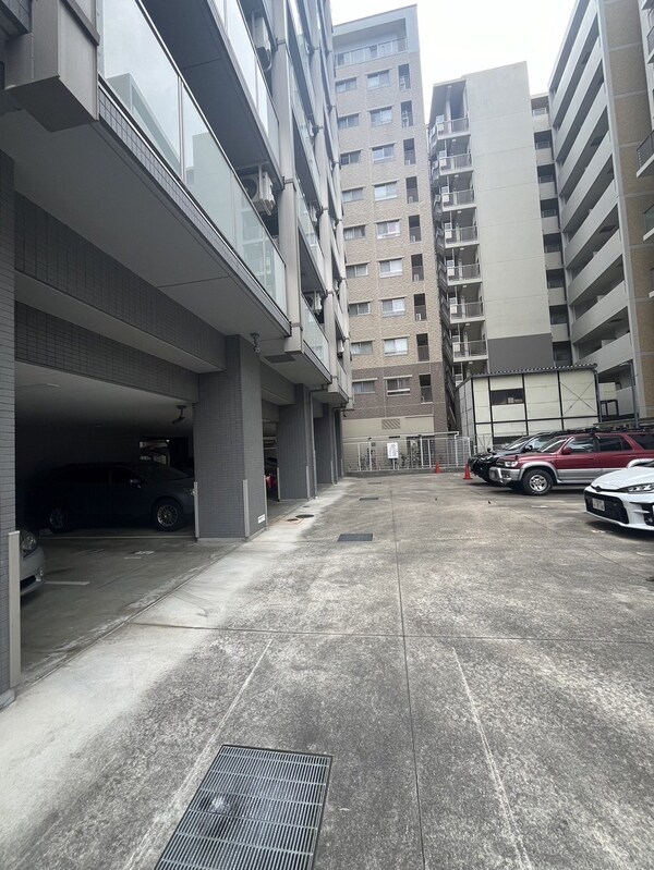 駐車場(駐車場)