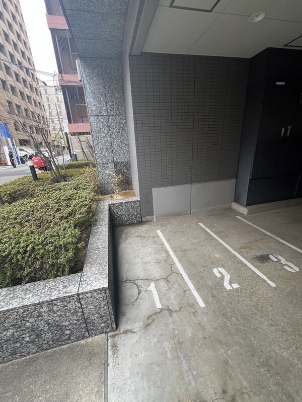 駐車場(バイク置き場)
