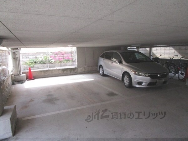 駐車場(駐車場)