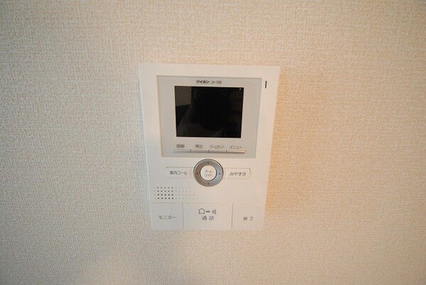 設備(モニター付きインターホン)