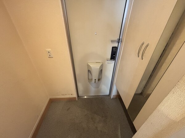 玄関(玄関)